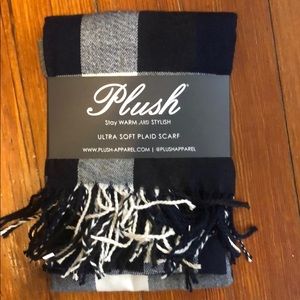 COPY - Brand new plush scarf